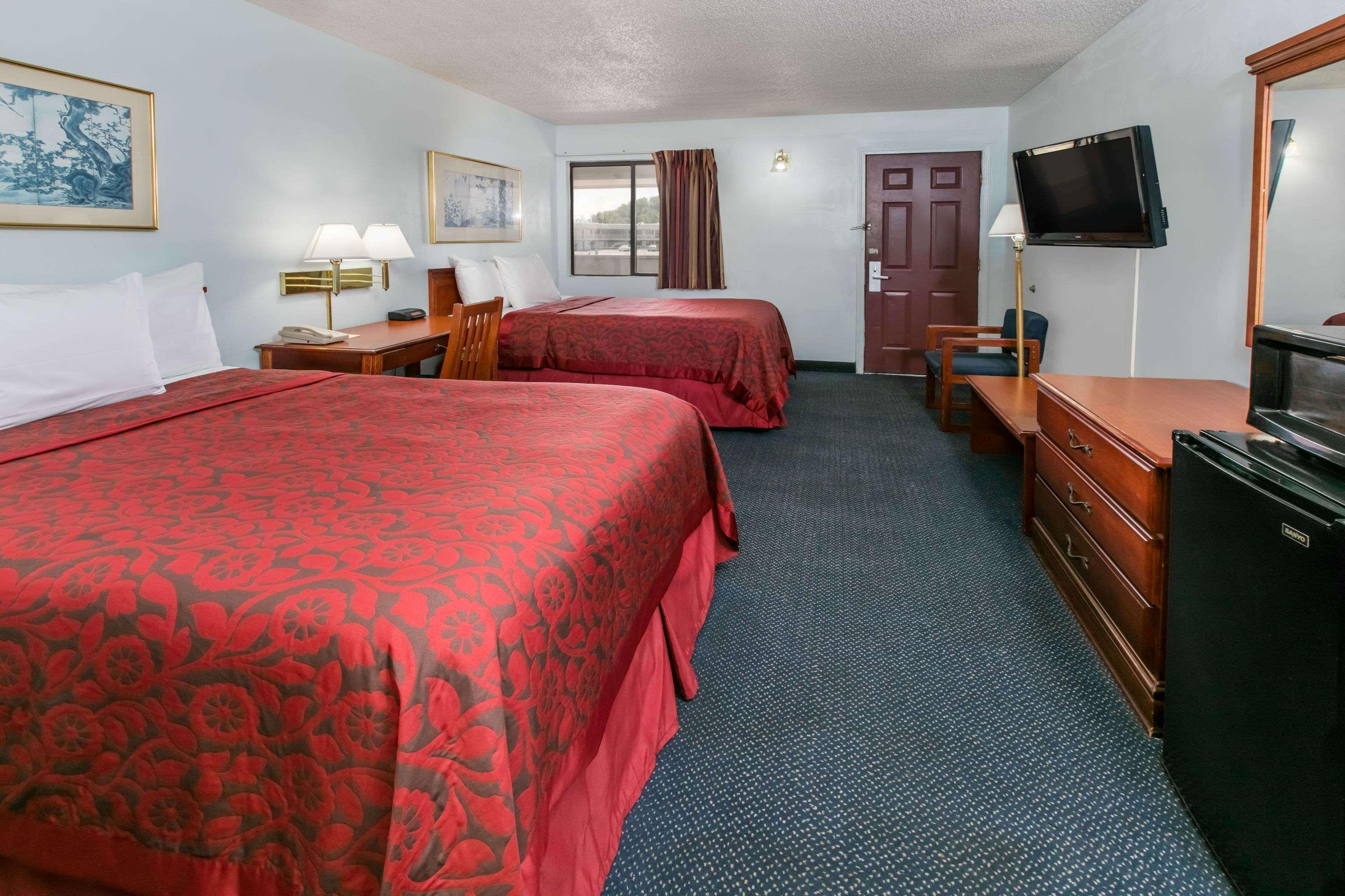 Oyo Hotel Muskogee Near Creek Nation Casino - Hwy 64 Exterior photo